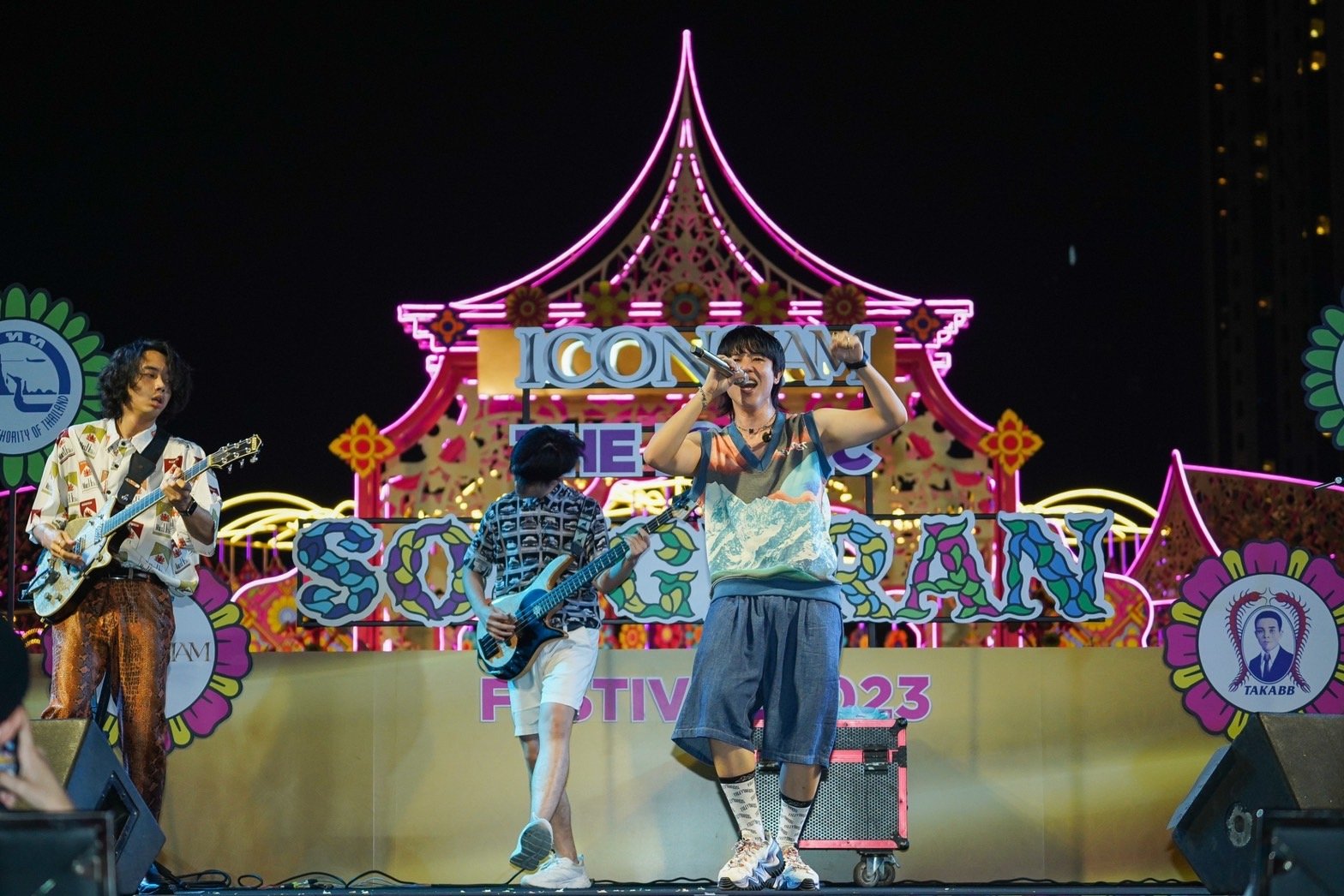 ‘Tilly Birds’ throws an exciting splash Maha Songkran along the Chao