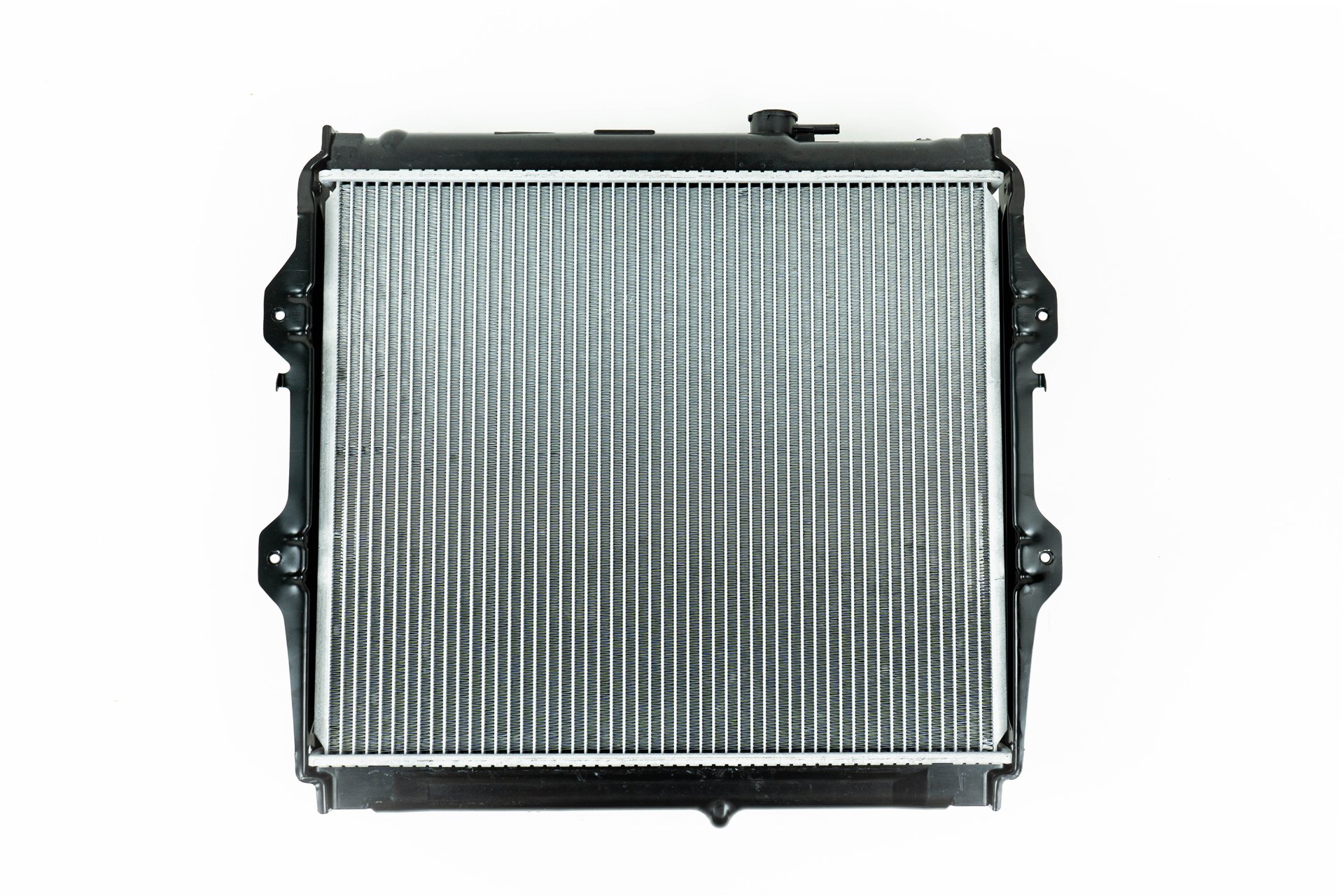 หม้อน้ำ TOYOTA TIGER D4D'00-'04 2WD (M/T)