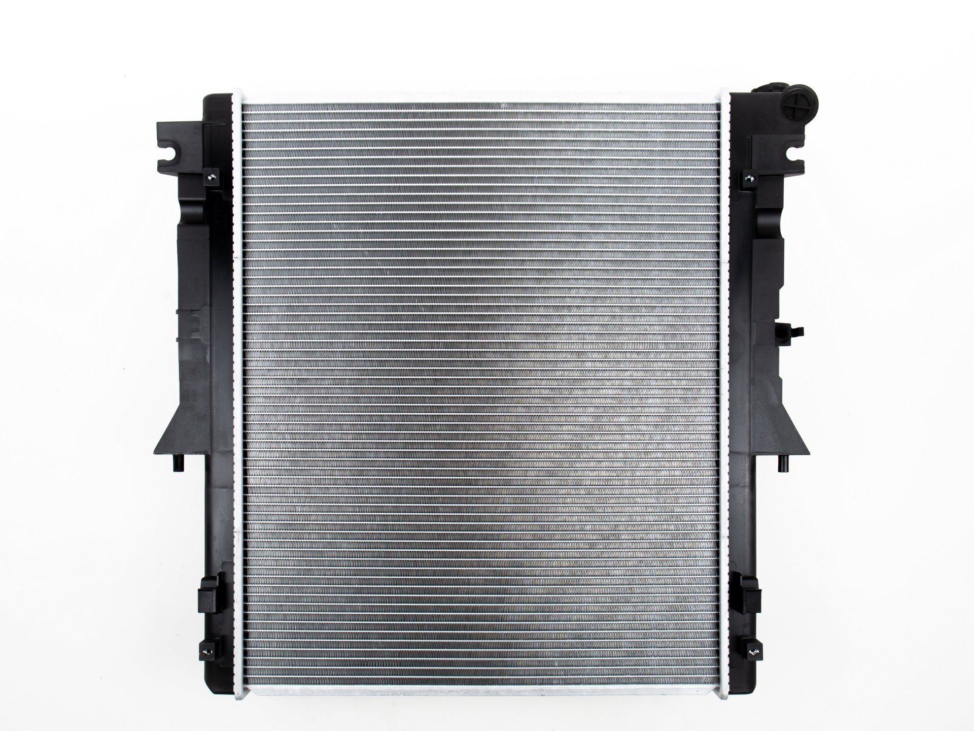 หม้อน้ำ FOR MITSUBISHI PAJERO SPORT'16 (26mm.) (A/T)