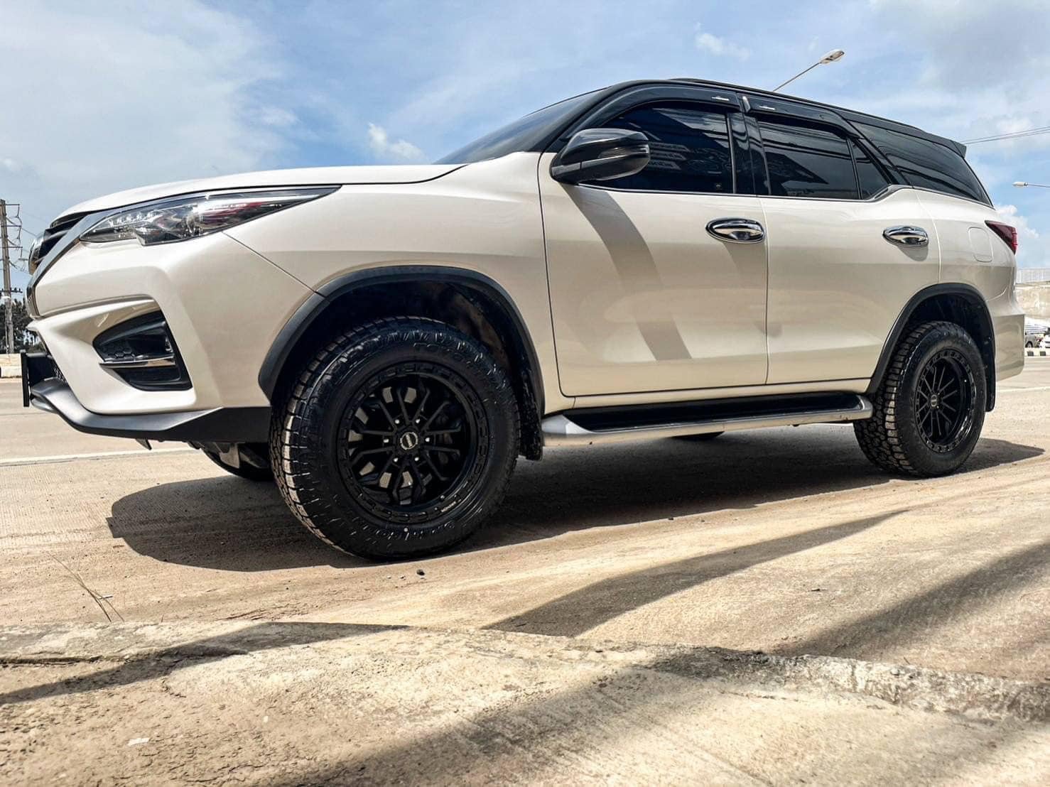 Toyota Fortuner MOHAWK VR01