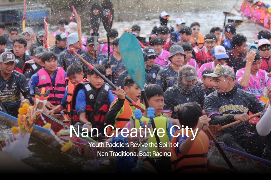  Youth Paddlers the Spirit of Nan Traditional Boat Racing