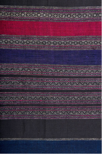 Nan local weaving. Nan local weaving.