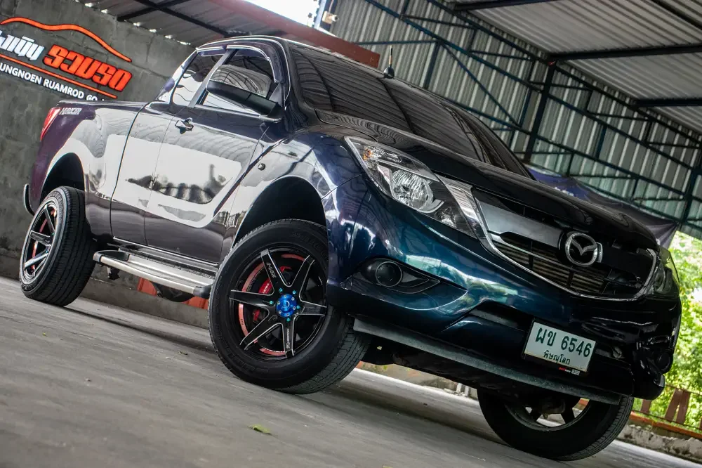 Mazda BT-50Pro FreestyleCab 2.2 Hi-Racer รถกระบะมือสองยกสูง