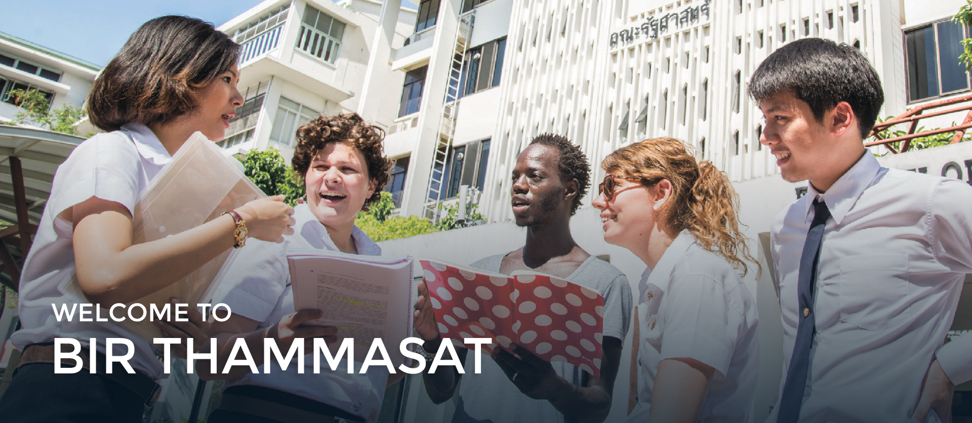 Qizning eshagi devordan chiqib ketgan porno