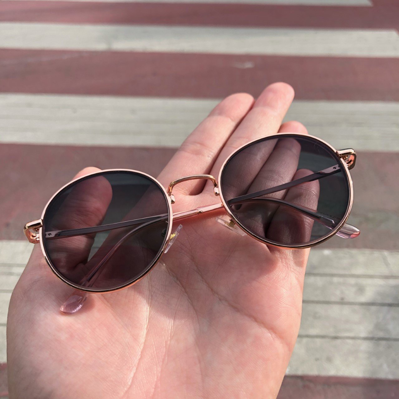 เลนส์เปลี่ยนสี (Photo lens) เลนส์เปลี่ยนสี (Photo lens)