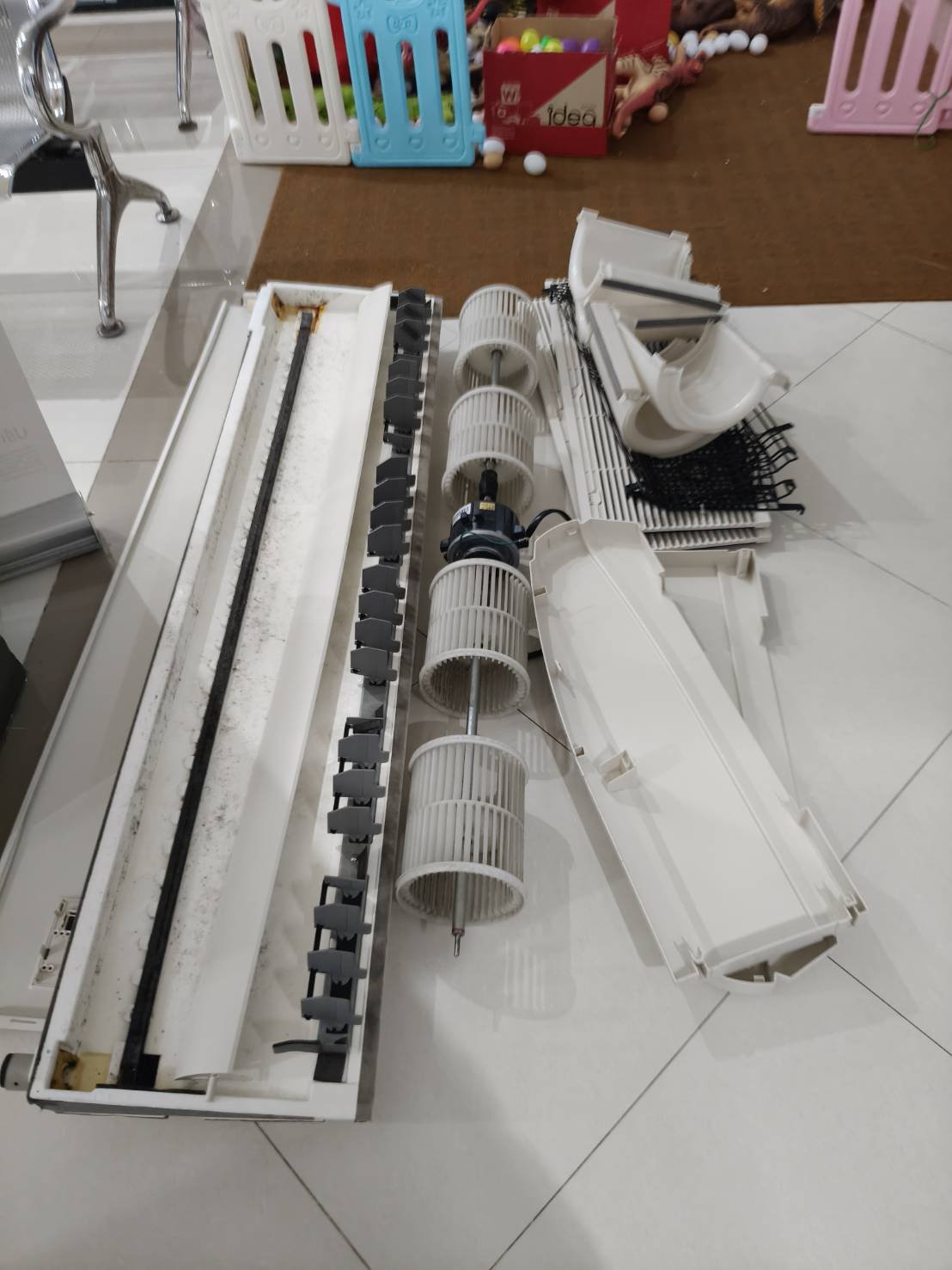 ขอบคุณลูกค้า หมอวรากร ล้างแอร์ / แขวนใต้ฝ้า