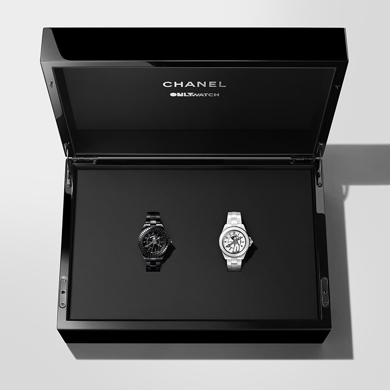 CHANEL Mademoiselle J12 LA PAUSA CHANEL Mademoiselle J12 LA PAUSA