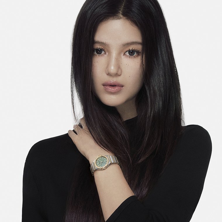 OMEGA NewJeans OMEGA NewJeans