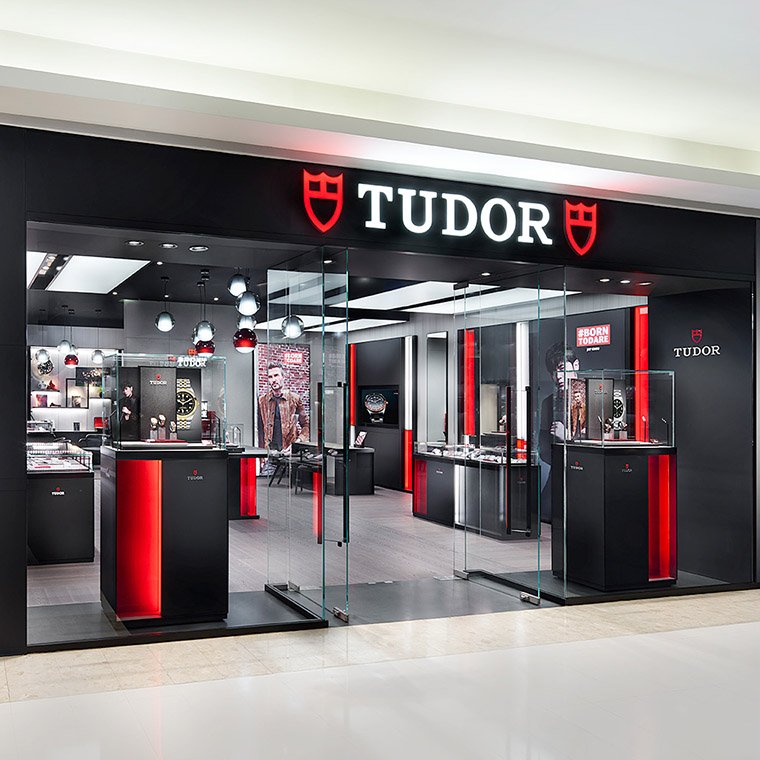 TUDOR และ PMT THE HOUR GLASS TUDOR และ PMT THE HOUR GLASS