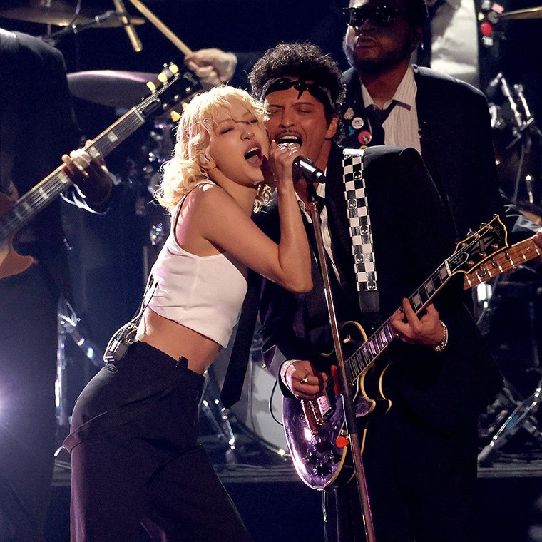 SAINT LAURENT Grammy Awards 