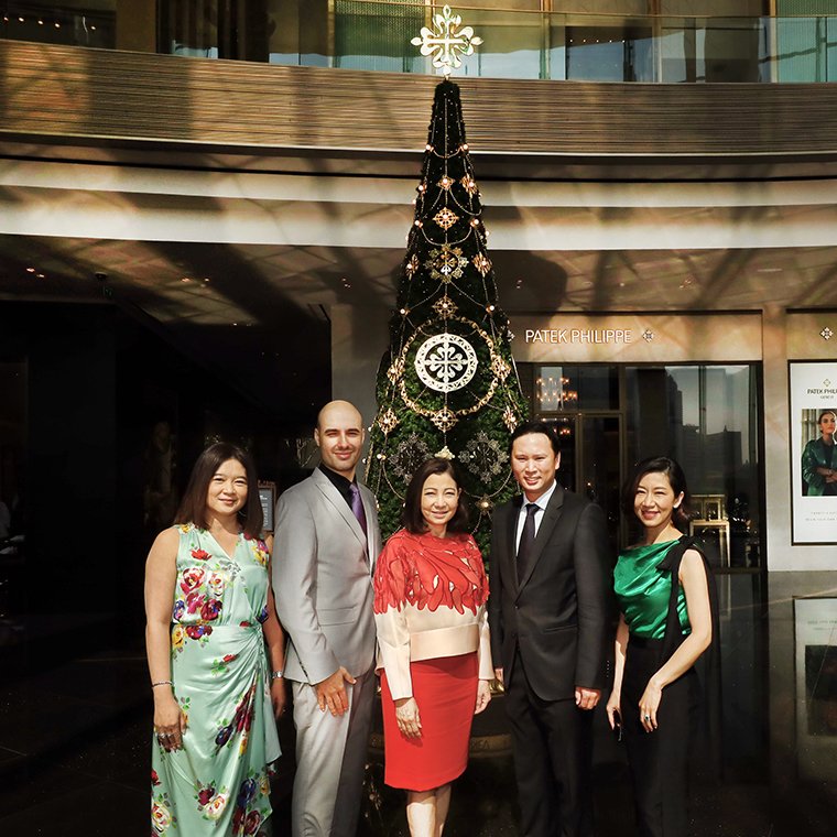 PMT The Hour Glass & Patek Philippe Christmas Tree PMT The Hour Glass & Patek Philippe Christmas Tree