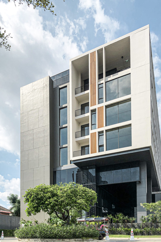 33 SPACE | 33 สเปซ
