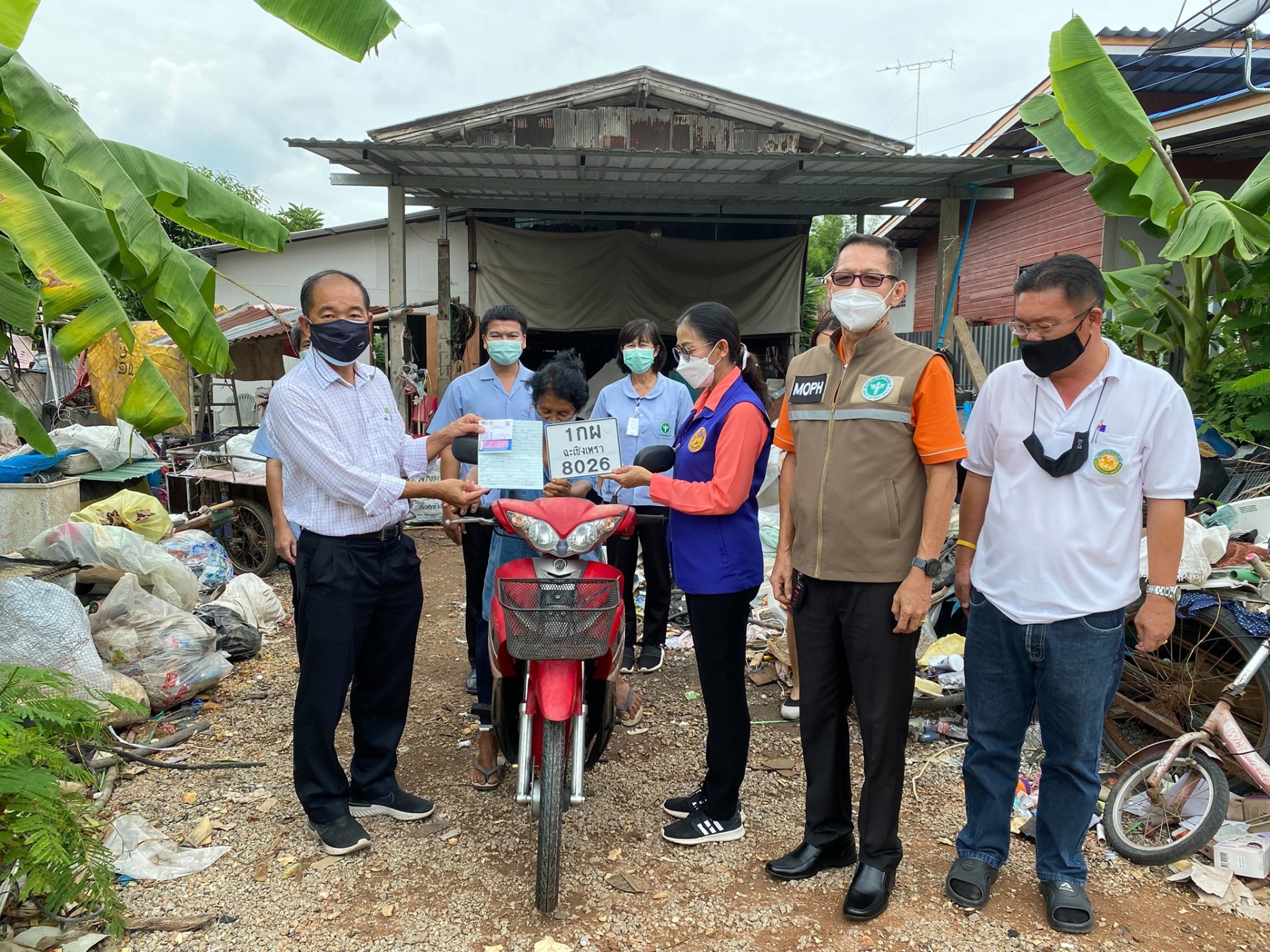 ส่งเสริมการสร้างอาชีพให้กับผู้ยากไร้ใน อ.พนมสารคาม ส่งเสริมการสร้างอาชีพให้กับผู้ยากไร้ใน อ.พนมสารคาม