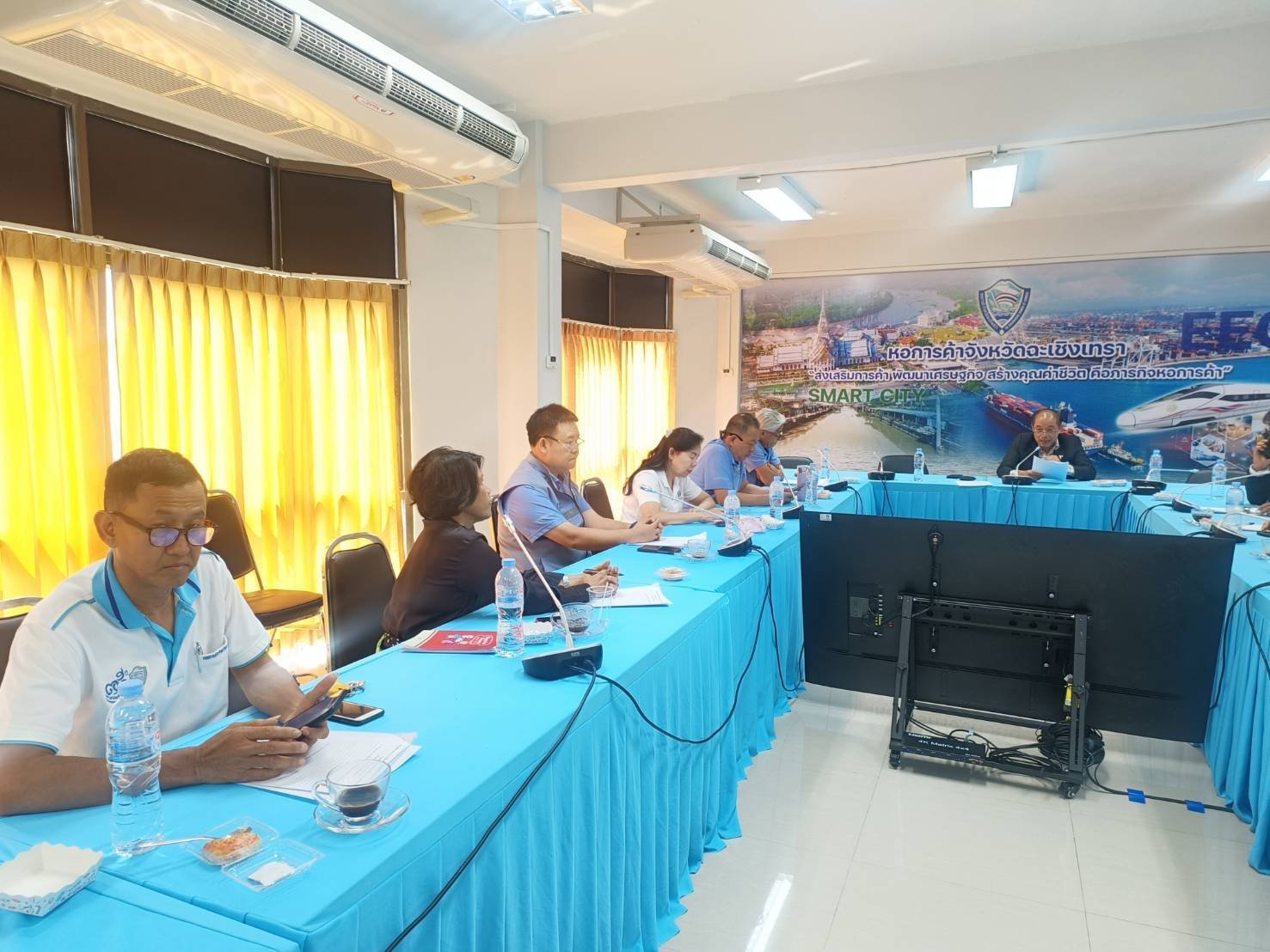 ประชุมคณะกรรมการหอการค้า เพื่อพิจารณาแนวทางเพื่อแก้ไขปรับปรุงข้อบังคับของหอการค้าจังหวัดฉะเชิงเทรา ในวันพุธที่ 19 มีนาคม 2568 เวลา 10.00 น. ห้องประชุม อาคารหอการค้าจังหวัดฉะเชิงเทรา