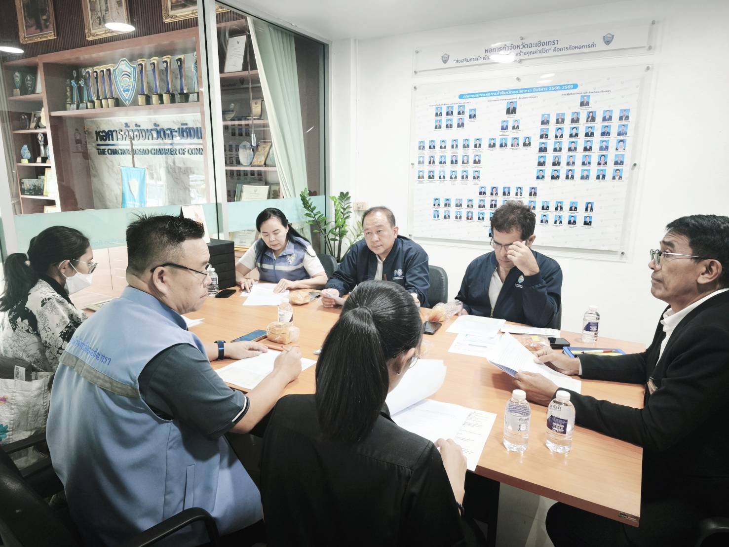 วันอังคารที่ 4 สิงหาคม 2569 เวลา 13.30 น.ประชุมกลุ่มย่อยการจัดโครงการผ้าป่าแพะแกะ ณ ห้องประชุม สำนักงานหอการค้าจังหวัดฉะเชิงเทรา