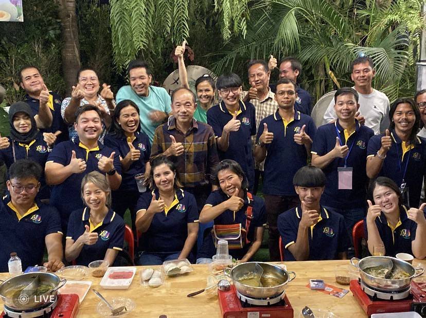 ประธานหาการค้าฯ เข้าพบปะเกษตรกรรุ่นใหม่ยังสมาร์ทฟาร์มเมอร์ของจังหวัดฉะเชิงเทรา  ประธานหาการค้าฯ เข้าพบปะเกษตรกรรุ่นใหม่ยังสมาร์ทฟาร์มเมอร์ของจังหวัดฉะเชิงเทรา