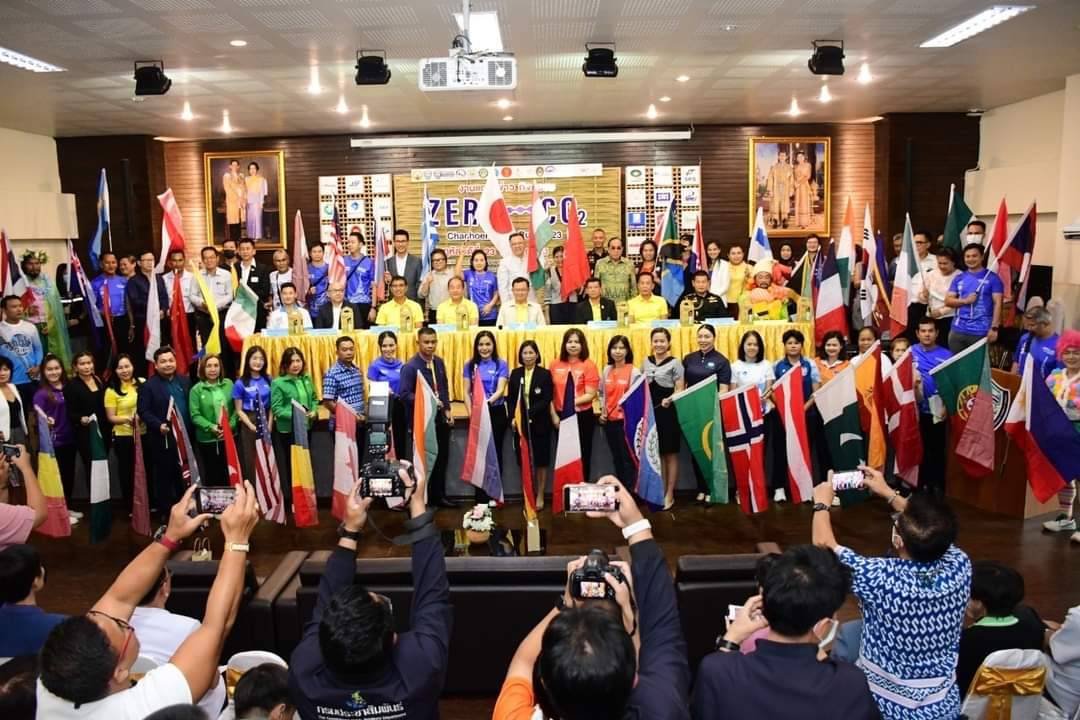 หอการค้าจังหวัดฉะเชิงเทรา จัดงานแถลงข่าวกิจกรรมวิ่งเพื่อสิ่งแวดล้อม “Zero Co2 Chachoengsao Run 2023”  เมื่อวันพฤหัสบดีที่ 23 พฤศจิกายน 2566 เวลา 13.30 น. ณ ห้องการะเกด มหาวิทยาลัยราชภัฏราชนครินทร์ อ.เมือง จ.ฉะเชิงเทรา โดย นายชลธี ยังตรง ผู้ว่าราชการจังหวั