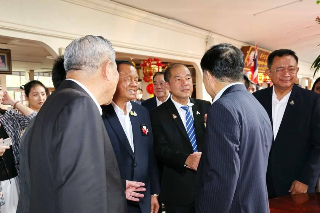 เมื่อวันที่ 1 กุมภาพันธ์ 2567 เวลา 17.00 น. ดร.จิตรกร เผด็จศึก ประธานหอการค้าจังหวัดฉะเชิงเทรา , ประธานหอการค้ากลุ่มจังหวัดภาคตะวันออก 1 และรองประธานสภาวัฒนธรรมไทย-จีน และส่งเสริมความสัมพันธ์ ได้ร่วมให้การต้อนรับ นายหาน จื้อเฉียง เอกอัครราชทูตสาธารณรัฐประ