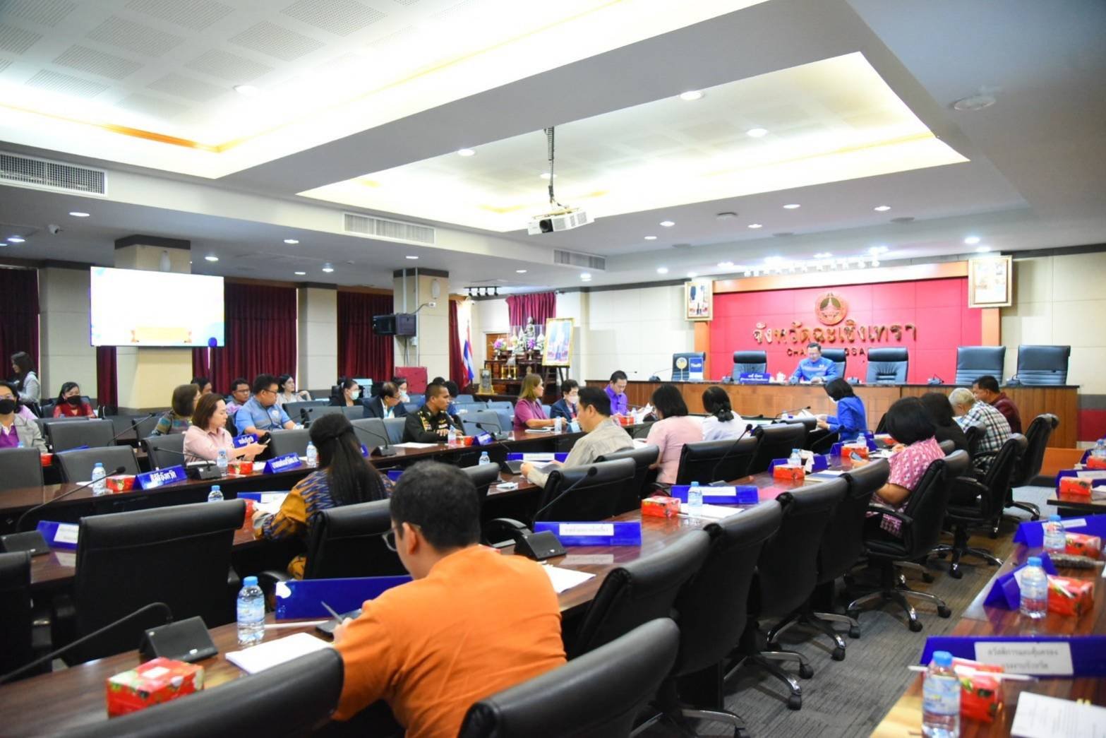 วันอังคารที่ 26 ธันวาคม 2566 เวลา 9:30 น นายมงคล ดำรงค์สุทธิพงศ์ รองเลขาธิการ ร่วมประชุมคณะกรรมการจัดงานฉลองวันเด็กแห่งชาติจังหวัดฉะเชิงเทราประจำปี  2567 ณ ห้องประชุมมรุพงษ์ศิริพัฒน์ชั้น 4 ศาลากลางจังหวัดฉะเชิงเทรา