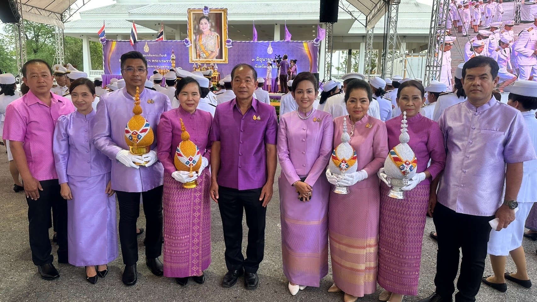 ดร.จิตรกร เผด็จศึก ประธานหอการค้าจังหวัดฉะเชิงเทรา พร้อมคณะ ร่วมกิจกรรมเฉลิมพระเกียรติสมเด็จพระนางเจ้าฯ พระบรมราชินี เนื่องในโอกาสวันเฉลิมพระชนมพรรษา 3 มิถุนายน 2567  เริ่มเวลา 7.30 น. พิธีทำบุญตักบาตร พิธีปล่อยพันธุ์สัตว์น้ำ และพิธีไถ่ชีวิตโคกระบือเพื่อถ