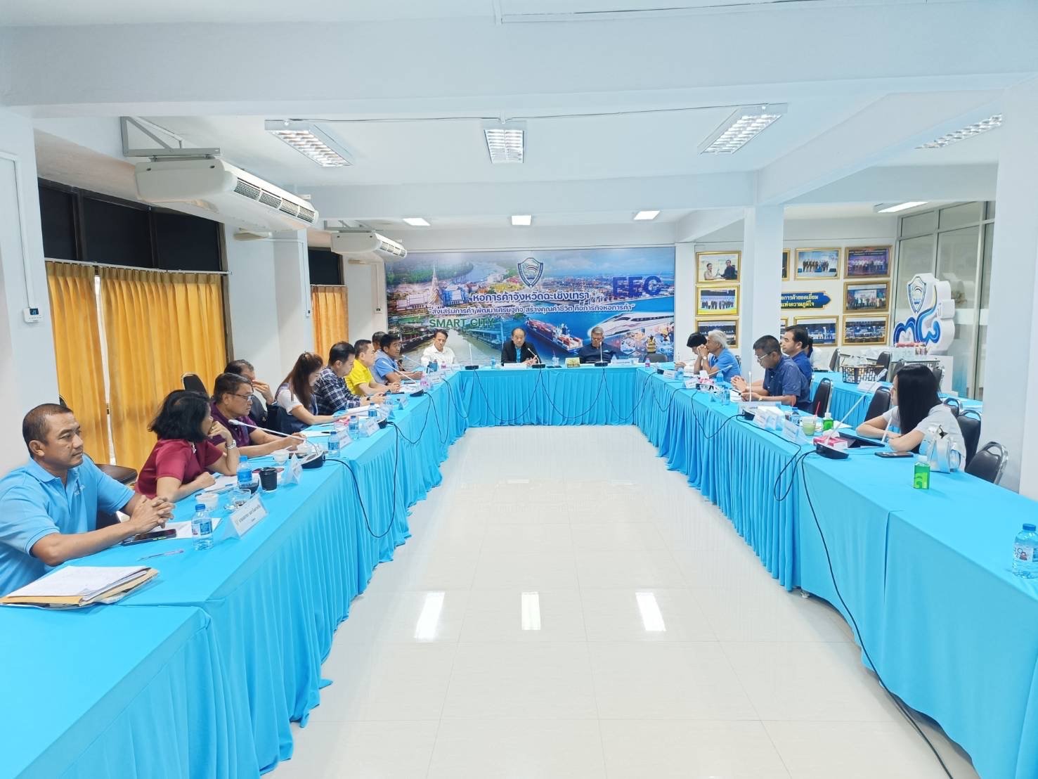 ประชุมคณะที่ปรึกษาและคณะกรรมการบริหารหอการค้าจังหวัดฉะเชิงเทรา ครั้งที่ 7/2567 ในวันศุกร์ที่ 30 สิงหาคม 2567 เวลา 09.00 -11.00 น. ณ ห้องประชุม อาคารหอการค้าจังหวัดฉะเชิงเทรา