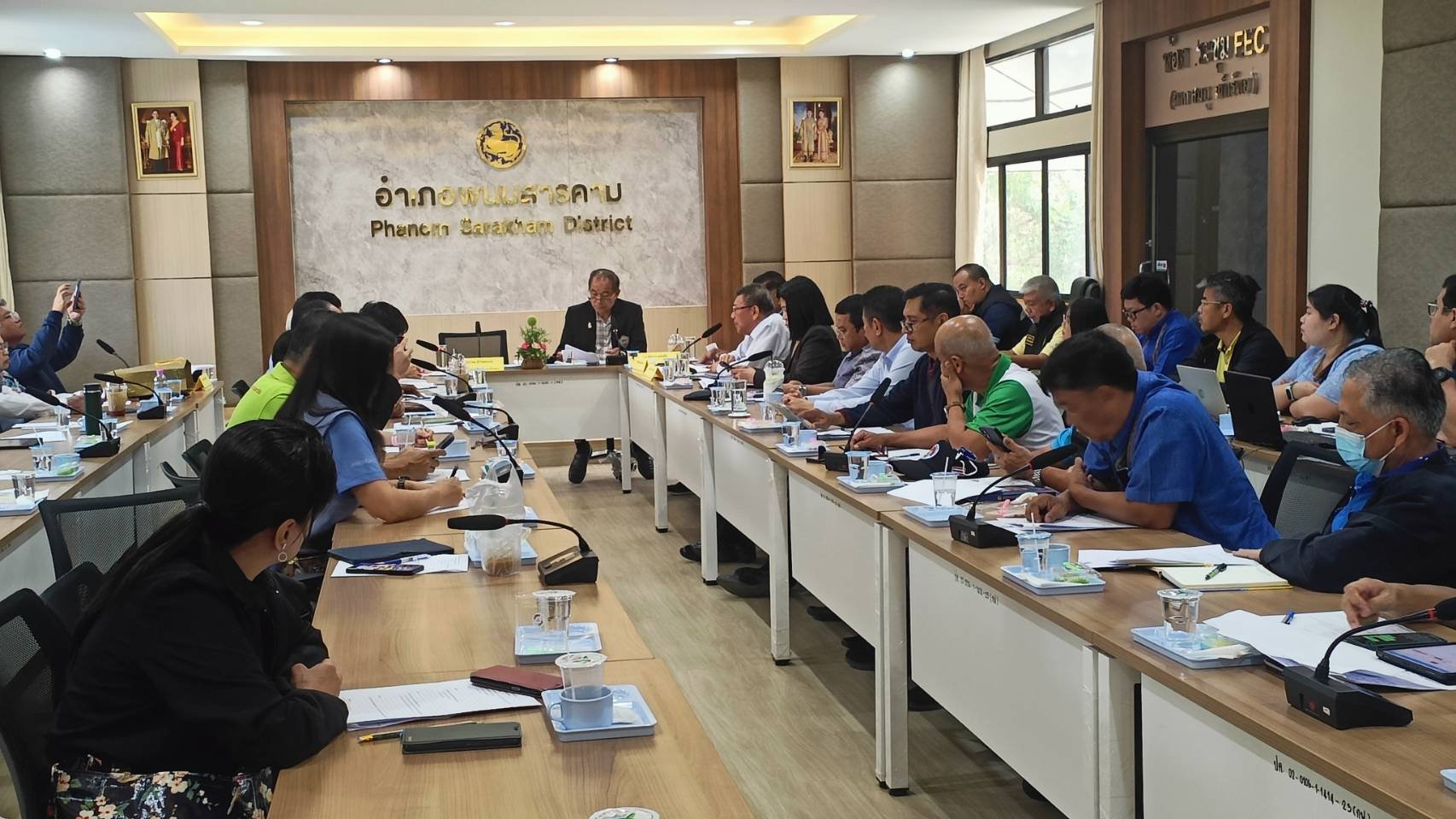 หอการค้าจังหวัดฉะเชิงเทรา ประชุมคณะที่ปรึกษาและคณะกรรมการบริหารหอการค้าจังหวัดฉะเชิงเทรา ครั้งที่ 2/2567 (สัญจร) ในวันศุกร์ที่ 23 กุมภาพันธ์ 2567 เวลา 13.00 น. – 16.00 น. ณ ห้องประชุมที่ว่าการอำเภอพนมสารคาม จังหวัดฉะเชิงเทรา