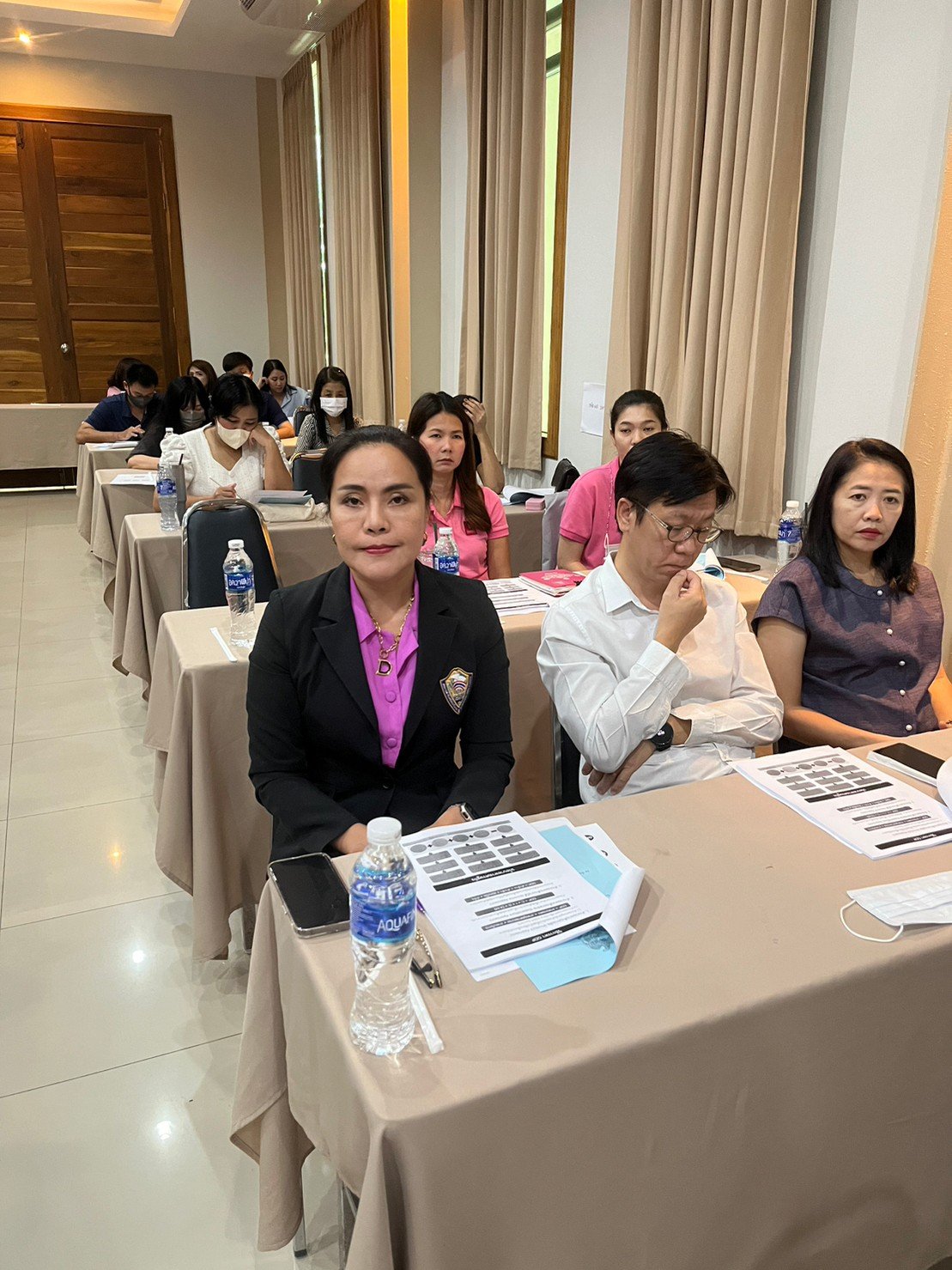 วันอังคารที่ 19 กันยายน 2566 เวลา 8.30 - 16.00 น. นางสาวอภินันทภรณ์ ใต้หล้าสถาพร รองประธาน ร่วมโครงการเพิ่มศักยภาพการจัดทำดัชนีความเชื่อมั่นเศรษฐกิจจังหวัด ภาวะเศรษฐกิจการคลังและประมาณการเศรษฐกิจการคลังจังหวัดฉะเชิงเทรา ประจำปีงบประมาณ พ.ศ.2566 ณ ห้องประช วันอังคารที่ 19 กันยายน 2566 เวลา 8.30 - 16.00 น. นางสาวอภินันทภรณ์ ใต้หล้าสถาพร รองประธาน ร่วมโครงการเพิ่มศักยภาพการจัดทำดัชนีความเชื่อมั่นเศรษฐกิจจังหวัด ภาวะเศรษฐกิจการคลังและประมาณการเศรษฐกิจการคลังจังหวัดฉะเชิงเทรา ประจำปีงบประมาณ พ.ศ.2566 ณ ห้องประช