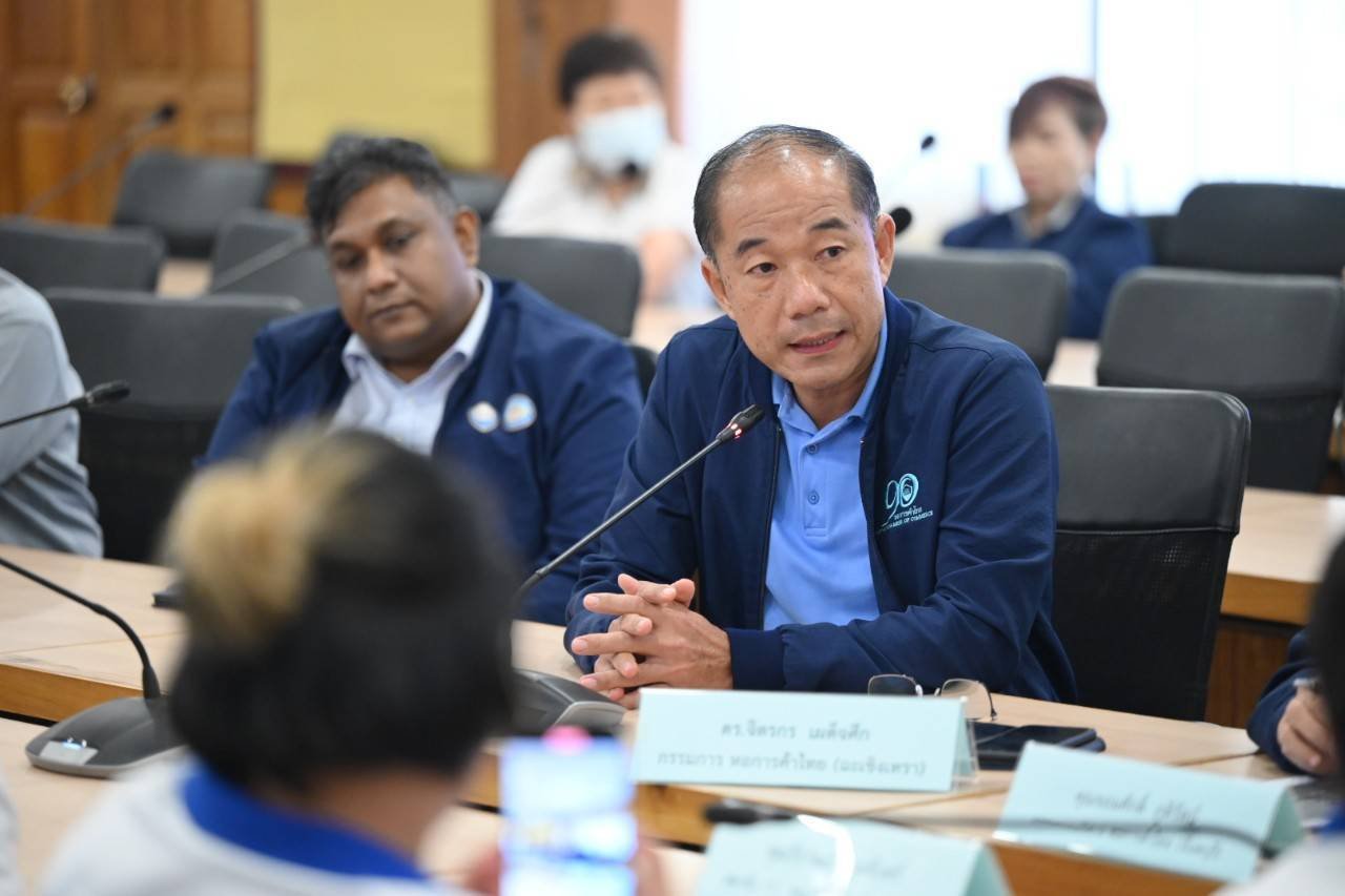 ด้วยประธานกรรมการสภาหอการค้าแห่งประเทศไทย (นายสนั่น  อังอุบลกุล พร้อมคณะ และ ดร. จิตรกร เผด็จศึกประธานหอการค้า ร่วมเดินทางเยี่ยมเยือน หอการค้าจังหวัดนครนายก เวลา 10.00-11.00 น. ณ ศาลากลางจังหวัดนครนายก  หอการค้าจังหวัดปราจีนบุรี เวลา 14.00-15.30  น. ในวัน