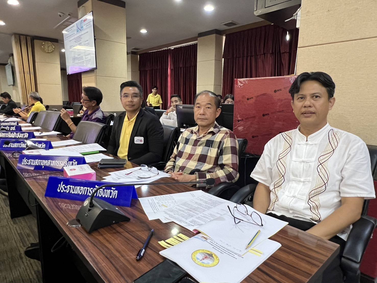 วันพฤหัสบดีที่ 6 มิถุนายน 2567 เวลา 13.00 น. นายจิตรกร เผด็จศึก ประธานหอการค้าฯ ร่วมประชุมการมอบหมายภาระกิจและเชิญประชุมการจัดกิจกรรมเดิน วิ่ง ปั่น ธงตราสัญลักษณ์งานเฉลิมพระเกียรติพระบาทสมเด็จพระเจ้าอยู่หัว เนื่องในโอกาสพระราชพิธีมหามงคลเฉลิมพระชนมพรรษา 6