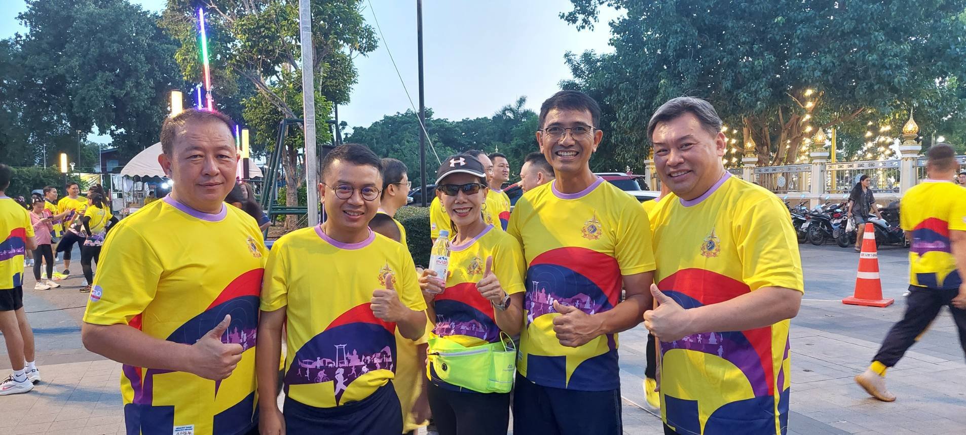 วันเสาร์ที่ 2 พฤศจิกายน 2567 เวลา 17.00 น. นายยุทธนา มาจากเจือ ประธานโครงการฯ และทีมงาน Zero Co2 ออกไปเชิญชวน ประชาสัมพันธ์กิจกรรมวิ่ง เพื่อสิ่งแวดล้อม Zero Co2 Run Chachoengsao 2024 ครั้งที่ 3   ในงาน เดิน วิ่ง ปั่น ป้องกันอัมพาต ครั้งที่ 10 เฉลิมพระเกีย