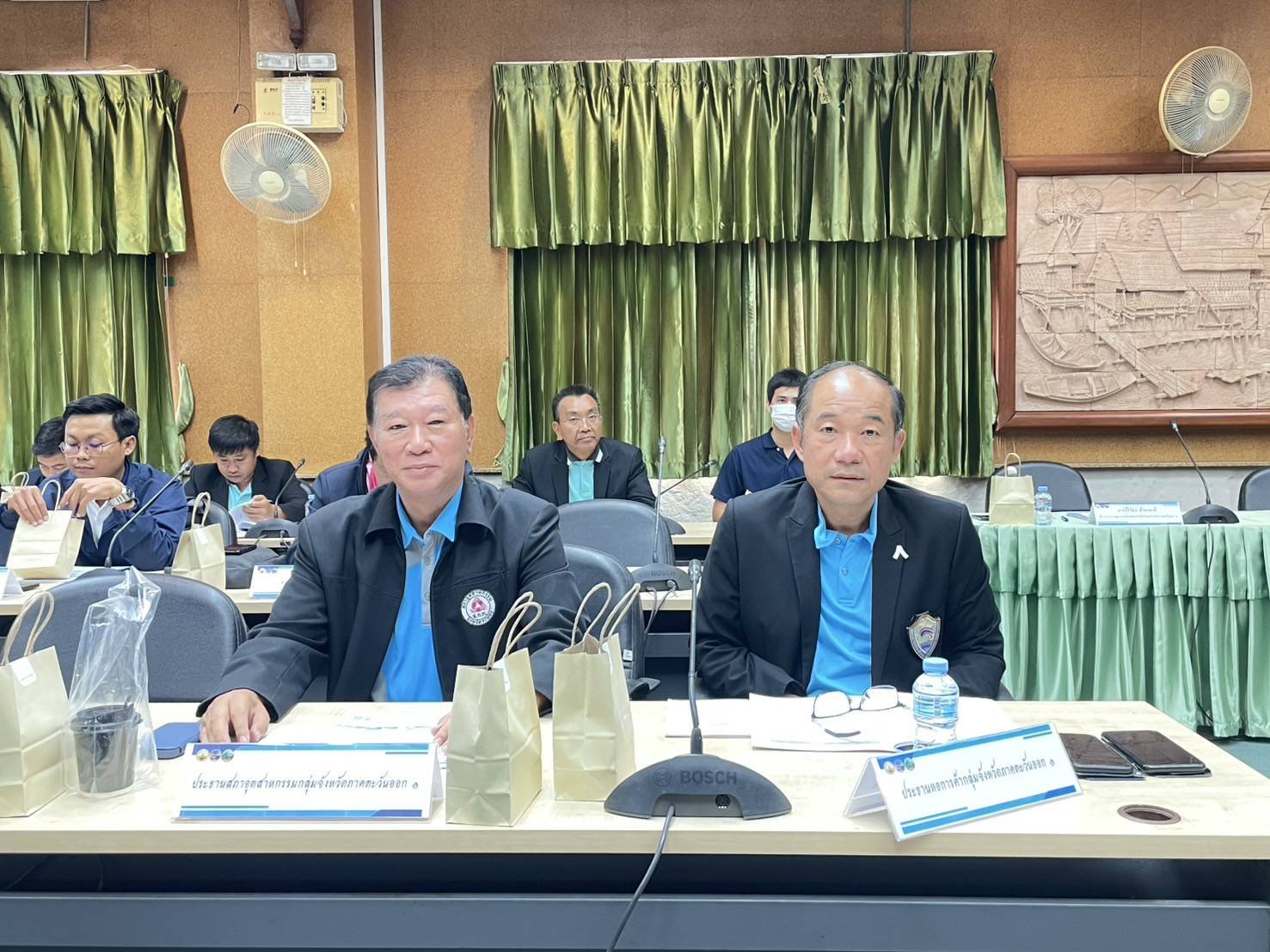 วันพุธที่ 8 มกราคม 2568 เวลา 13.30 น. ดร. จิตรกร เผด็จศึก ประธานหิการค้าฯ ร่วมประชุมคณะกรรมการบริหารงานกลุ่มจังหวัดแบบบูรณาการ (ก.บ.ก.) กลุ่มจังหวัดภาคตะวันออก 1 (ฉะเชิงเทรา ชลบุรี ระยอง) ครั้งที่ 2/2568 ณ ห้องประชุมชลบุรี ชั้น 3 ศาลากลางจังหวัดชลบุรี