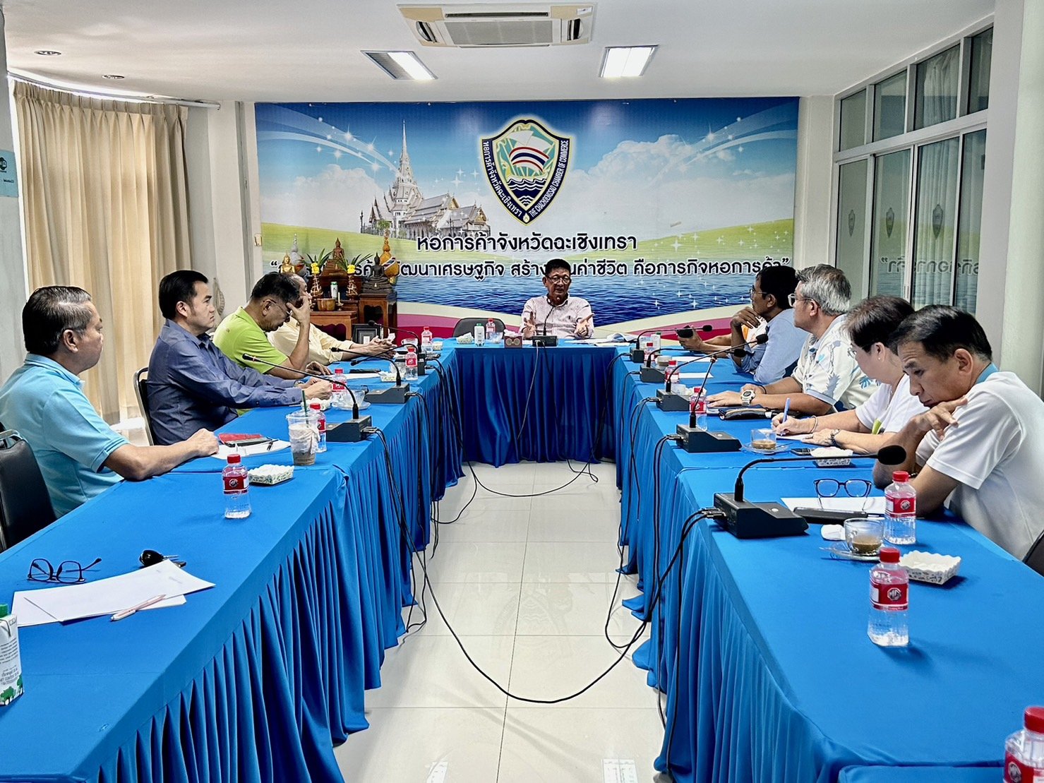 ท่าน สว.กำพล เลิศเกิยรติดำรงค์ เป็นประธานประชุมติดตาม เรื่องถนนวงแหวนรอบนอกจังหวัดฉะเชิงเทรา งบประมาน สามหมื่นสามพันสองร้อยล้านบาท