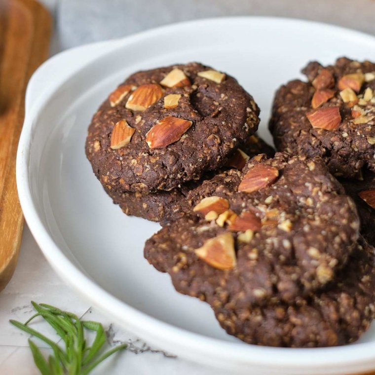 VEGAN CHOCOLATE COOKIES