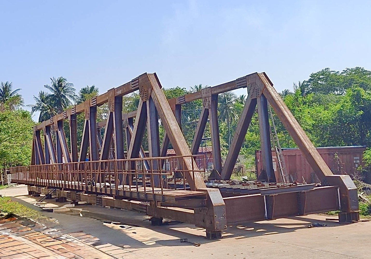 Fabrication and Pre-assembly Through Truss Bridge (TT) span 35m Wt. 95,000 kgs.