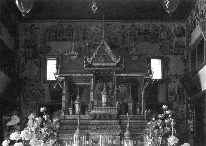 จากวัดสู่พระบรมมหาราชวัง การเปลี่ยนแปลงที่เก็บพระบรมอัฐิและพระอัฐิ
