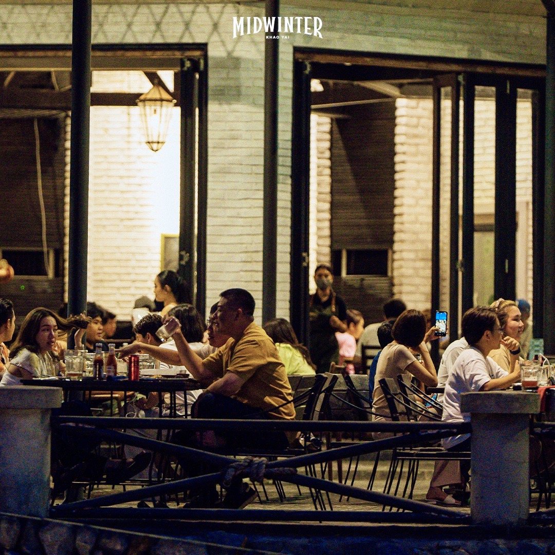 Believe it or not, dining out with your loved ones can trigger a surge of endorphins, the body's natural happiness boosters.  Believe it or not, dining out with your loved ones can trigger a surge of endorphins, the body's natural happiness boosters.