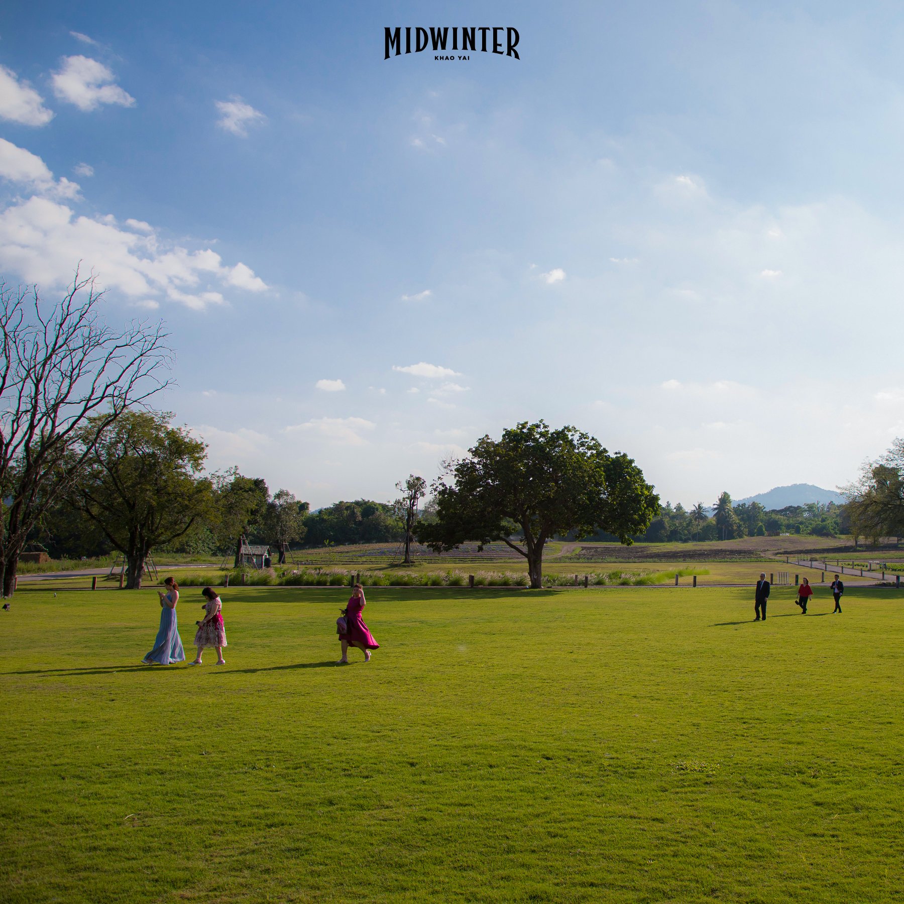 สำหรับมิดวินเทอร์บอกตรงๆ เลยว่าการที่ได้เห็นทุกคนในฐานะคนพิเศษของเรา ได้ยิ้ม ได้พูดคุยหัวเราะ จับมือกันเดินถ่ายรูป และ enjoy สำหรับมิดวินเทอร์บอกตรงๆ เลยว่าการที่ได้เห็นทุกคนในฐานะคนพิเศษของเรา ได้ยิ้ม ได้พูดคุยหัวเราะ จับมือกันเดินถ่ายรูป และ enjoy