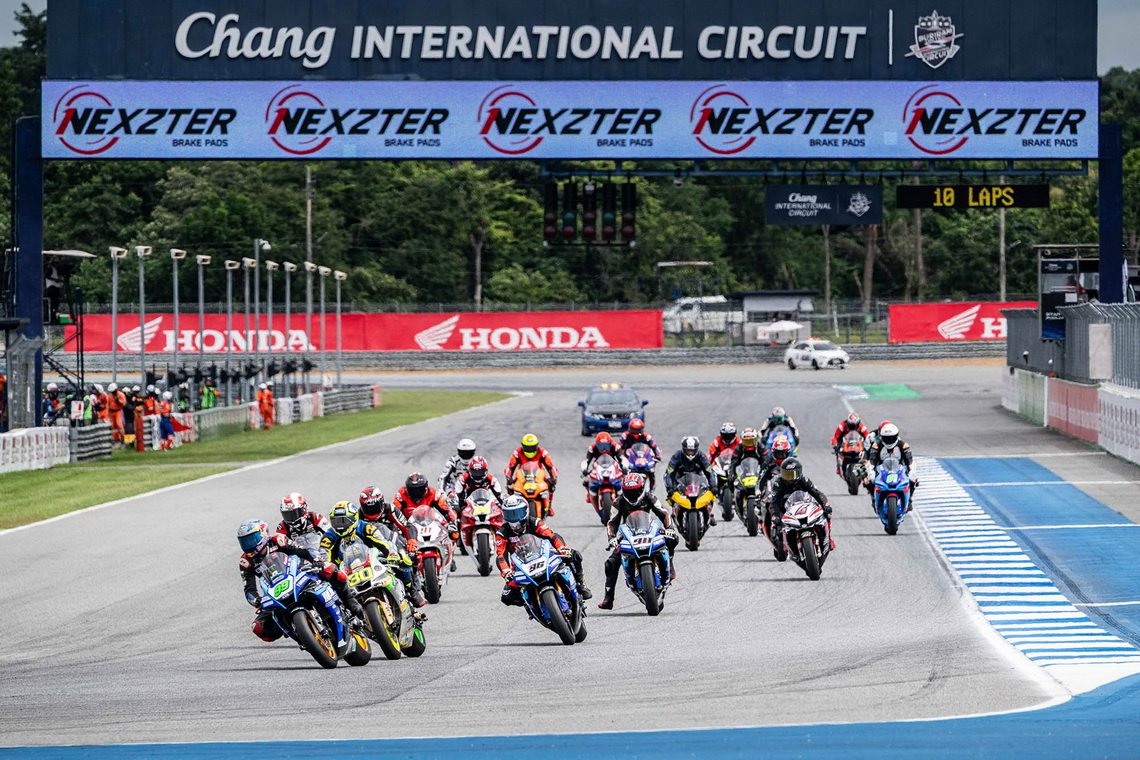 NEXZTER BRIC Superbike ดวลเดือด! "แสตมป์" คว้าชัยรุ่นใหญ่ เบนซ์ เรซซิ่ง ผงาดแชมป์สนาม 3 NEXZTER BRIC Superbike ดวลเดือด! "แสตมป์" คว้าชัยรุ่นใหญ่ เบนซ์ เรซซิ่ง ผงาดแชมป์สนาม 3