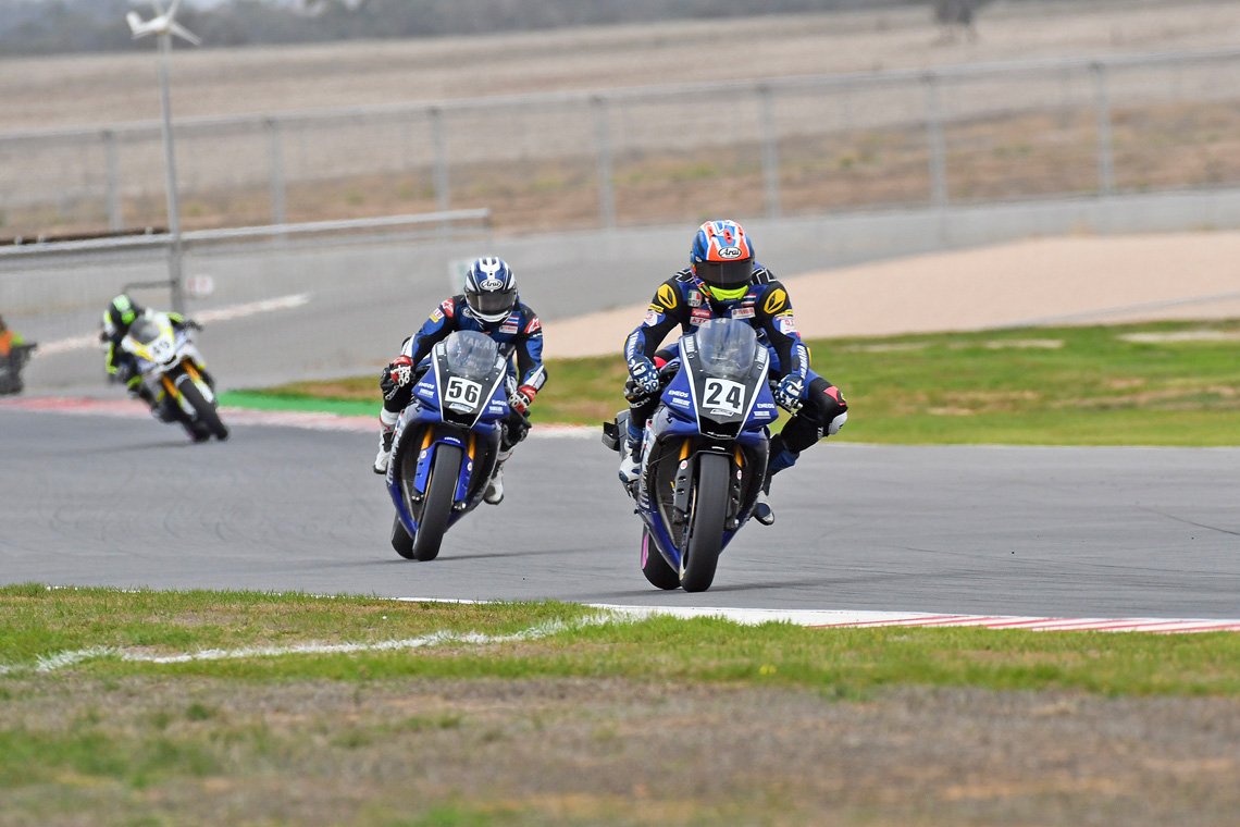 แสตมป์ - โฟลท คู่หูไทยยามาฮ่า บิด R1 ติด Top 10  ศึกชิงแชมป์เอเชียรุ่น ASB1000 สนาม 2 ที่ เดอะเบนด์ ออสเตรเลีย แสตมป์ - โฟลท คู่หูไทยยามาฮ่า บิด R1 ติด Top 10  ศึกชิงแชมป์เอเชียรุ่น ASB1000 สนาม 2 ที่ เดอะเบนด์ ออสเตรเลีย