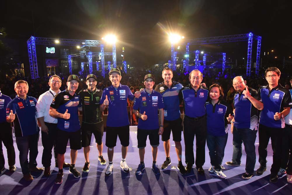 ยามาฮ่าดึงนักบิด MotoGP และ WSBK ร่วมเปิด Rev Venue ศูนย์รวมใหม่ของชาวมอเตอร์สปอร์ต กลางบุรีรัมย์ คาสเซิล ยามาฮ่าดึงนักบิด MotoGP และ WSBK ร่วมเปิด Rev Venue ศูนย์รวมใหม่ของชาวมอเตอร์สปอร์ต กลางบุรีรัมย์ คาสเซิล