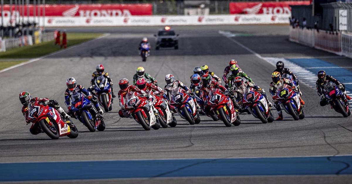 "นักบิดไทย" สุดเจ๋ง! "อนุภาพ-อภิวัฒน์-นครินทร์" พาเหรดคว้าโพเดียม โฮมเรซ ศึก "เอเชีย โร้ด เรซซิ่ง" "นักบิดไทย" สุดเจ๋ง! "อนุภาพ-อภิวัฒน์-นครินทร์" พาเหรดคว้าโพเดียม โฮมเรซ ศึก "เอเชีย โร้ด เรซซิ่ง"