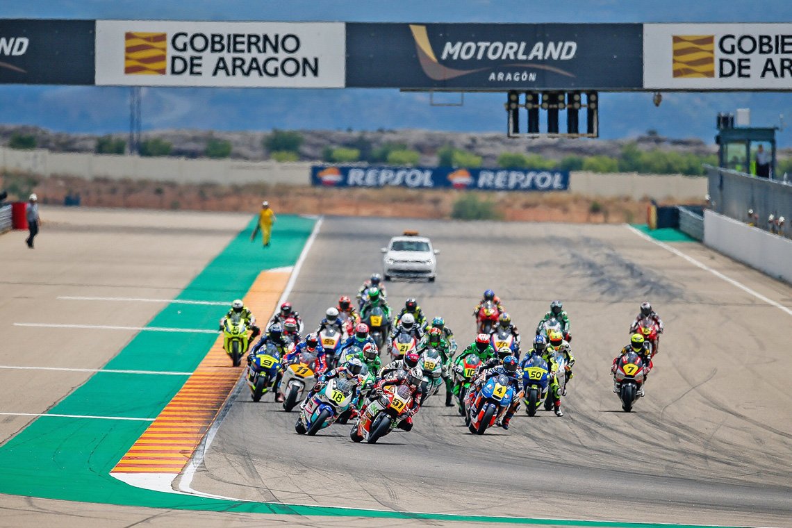 เค-เขมินท์ และ ตี-อนุภาพ คู่หูนักบิดไทยยามาฮ่า ขยับขึ้น Top 10 เกมระดับโลก FIM CEV Motor2 European Championship 2019 เค-เขมินท์ และ ตี-อนุภาพ คู่หูนักบิดไทยยามาฮ่า ขยับขึ้น Top 10 เกมระดับโลก FIM CEV Motor2 European Championship 2019
