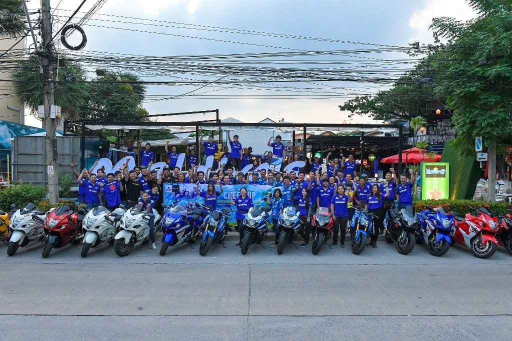 ซูซูกิยกขบวนบิ๊กไบค์ยิ่งใหญ่ ร่วมเชียร์ซูซูกิเรซซิ่งทีม ชิงชัย MotoGP ซูซูกิยกขบวนบิ๊กไบค์ยิ่งใหญ่ ร่วมเชียร์ซูซูกิเรซซิ่งทีม ชิงชัย MotoGP