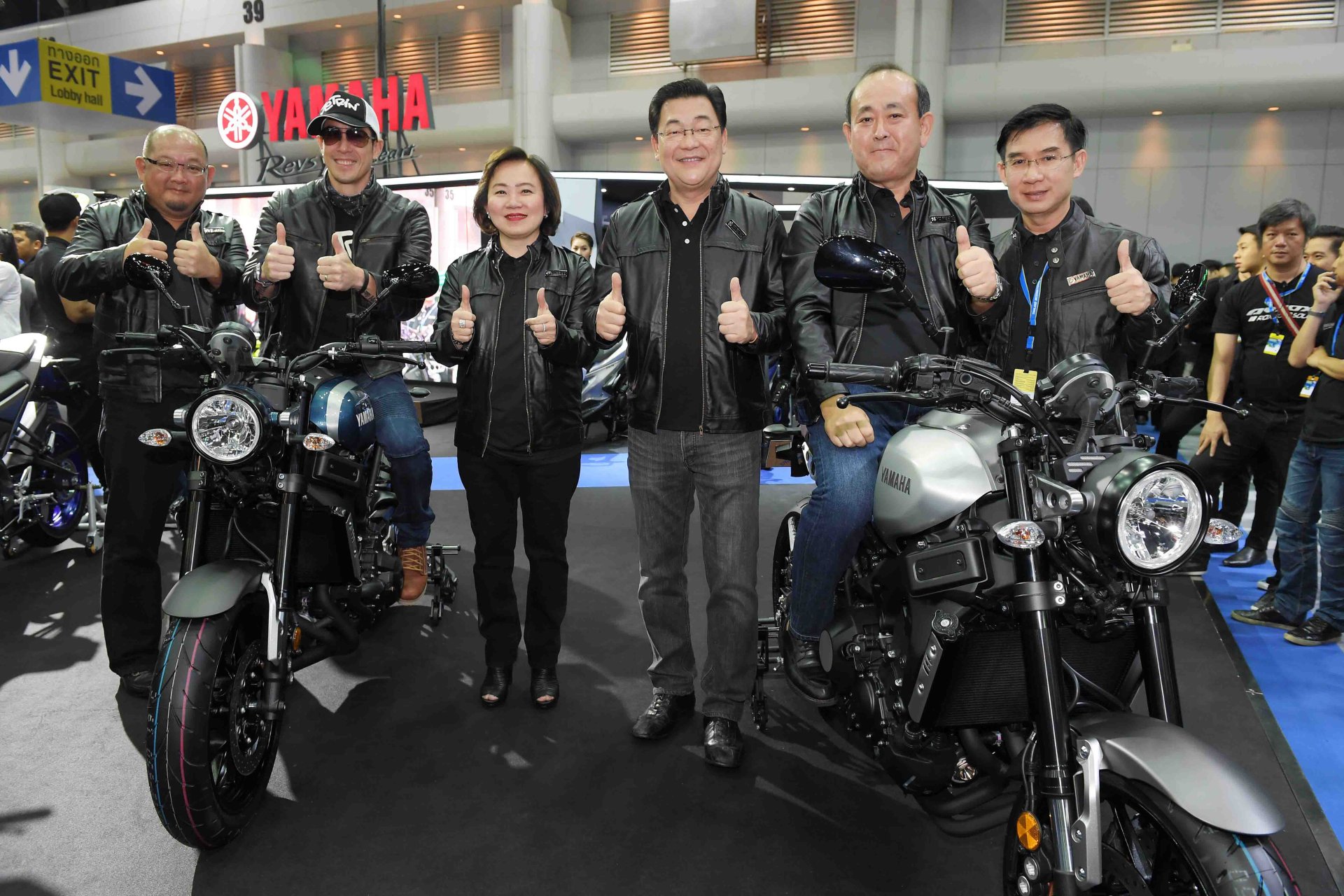 ยามาฮ่าเปิดตัว Yamaha AEROX 155 ที่สุดแห่งสปอร์ตออโตเมติก และ Yamaha XSR900 บิ๊กไบค์แนว SPORT HERITAGE ในงาน Motor Expo 2016 พร้อมโปรโมชั่นสุดพิเศษแบบจัดหนัก!!! ยามาฮ่าเปิดตัว Yamaha AEROX 155 ที่สุดแห่งสปอร์ตออโตเมติก และ Yamaha XSR900 บิ๊กไบค์แนว SPORT HERITAGE ในงาน Motor Expo 2016 พร้อมโปรโมชั่นสุดพิเศษแบบจัดหนัก!!!