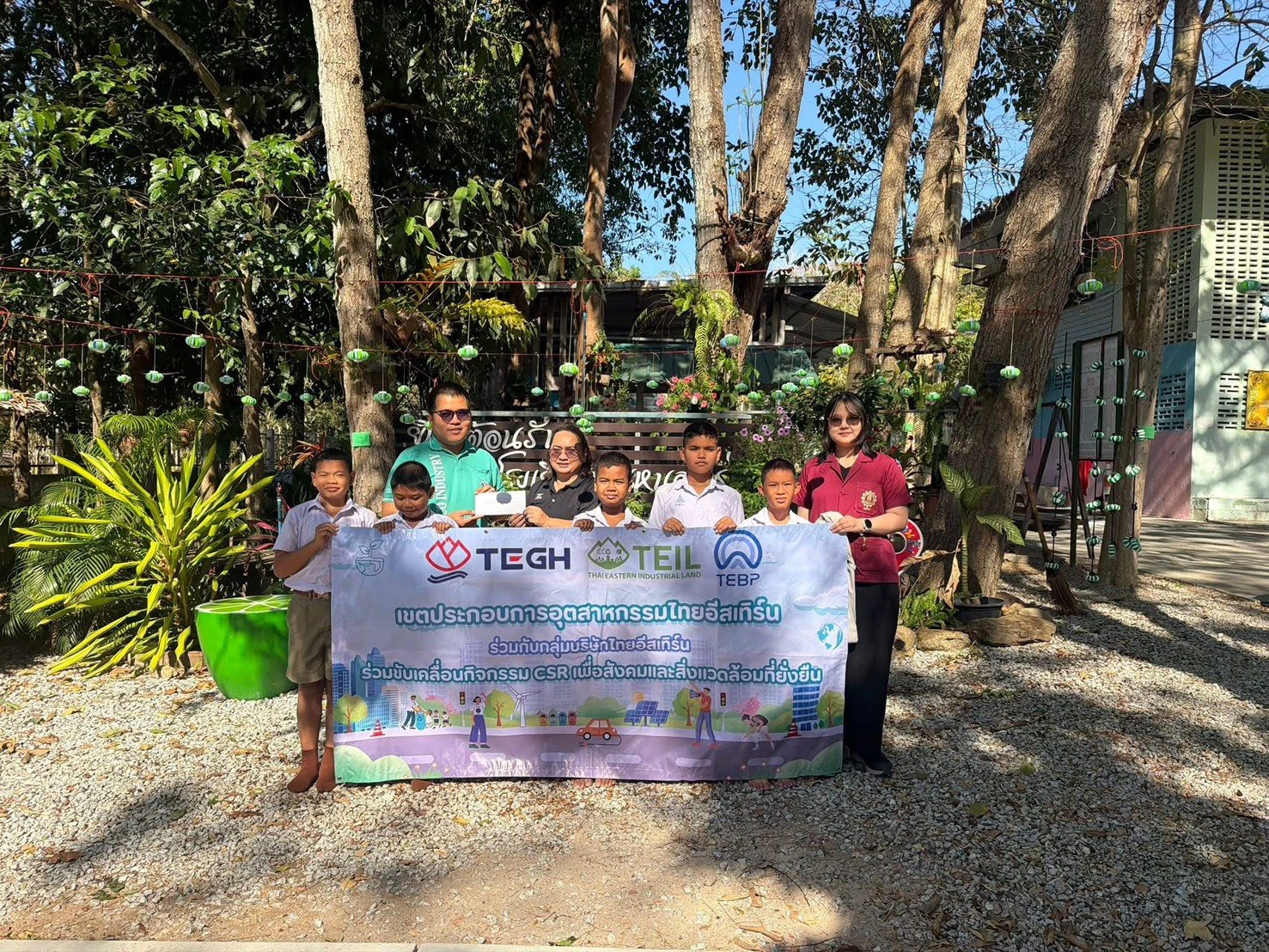 เขตประกอบการอุตสาหกรรมไทยอีสเทิร์น มอบทุนการศึกษาแก่โรงเรียนบ้านหนองไร่