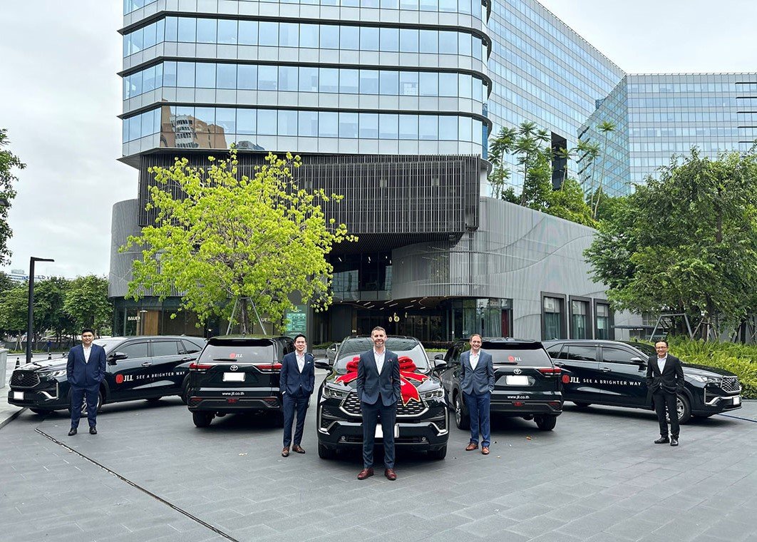 เจแอลแอล เผยการเติบโตอุตสาหกรรมรถยนต์ไฟฟ้าในประเทศไทย กระตุ้นตลาดอสังหาฯ เชิงพาณิชย์ขยายตัวต่อเนื่อง