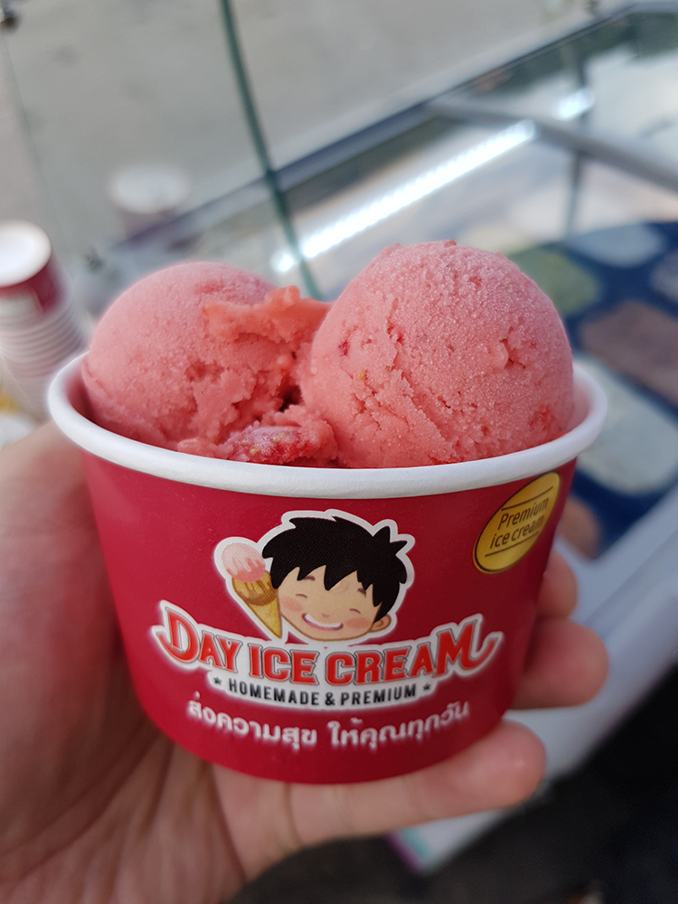 Dayicecream #0012 ส่งความสุขให้คุณทุกวัน เดย์ไอศครีม ^ ^ ภาพการผลิต ไอศครีมสตรอเบอรี่ สด (ผลิตจากสตอรเบอรี่แท้ 100%) Dayicecream #0012 ส่งความสุขให้คุณทุกวัน เดย์ไอศครีม ^ ^ ภาพการผลิต ไอศครีมสตรอเบอรี่ สด (ผลิตจากสตอรเบอรี่แท้ 100%)