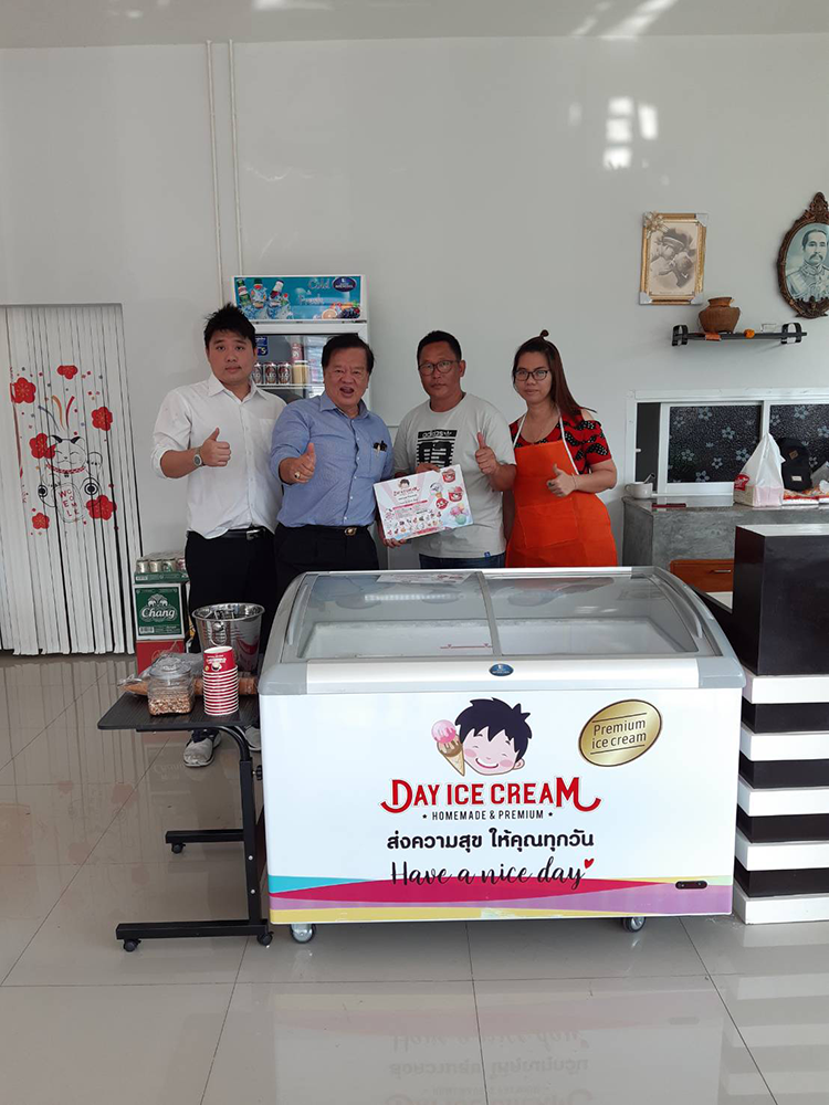Dayicecream #0051 สาขา 24' May Food&Drink วัดคู่สร้าง-ประชาอุทิศ ^ ^ Dayicecream #0051 สาขา 24' May Food&Drink วัดคู่สร้าง-ประชาอุทิศ ^ ^