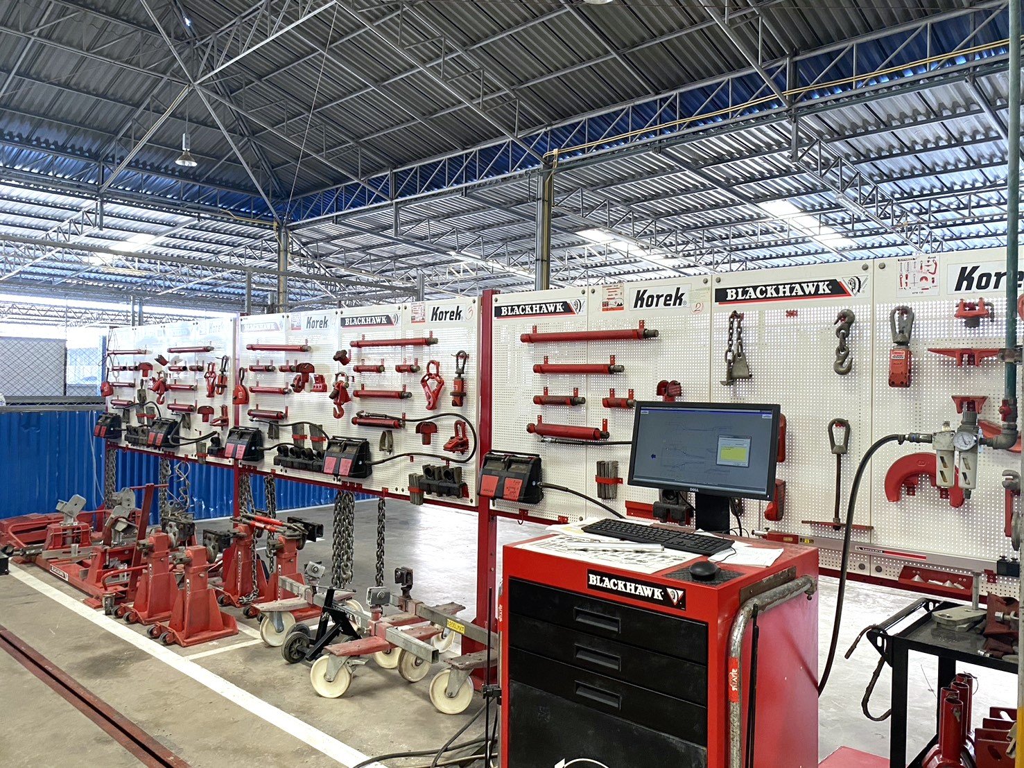 ศูนย์ซ่อมสีและตัวถังครบวงจร