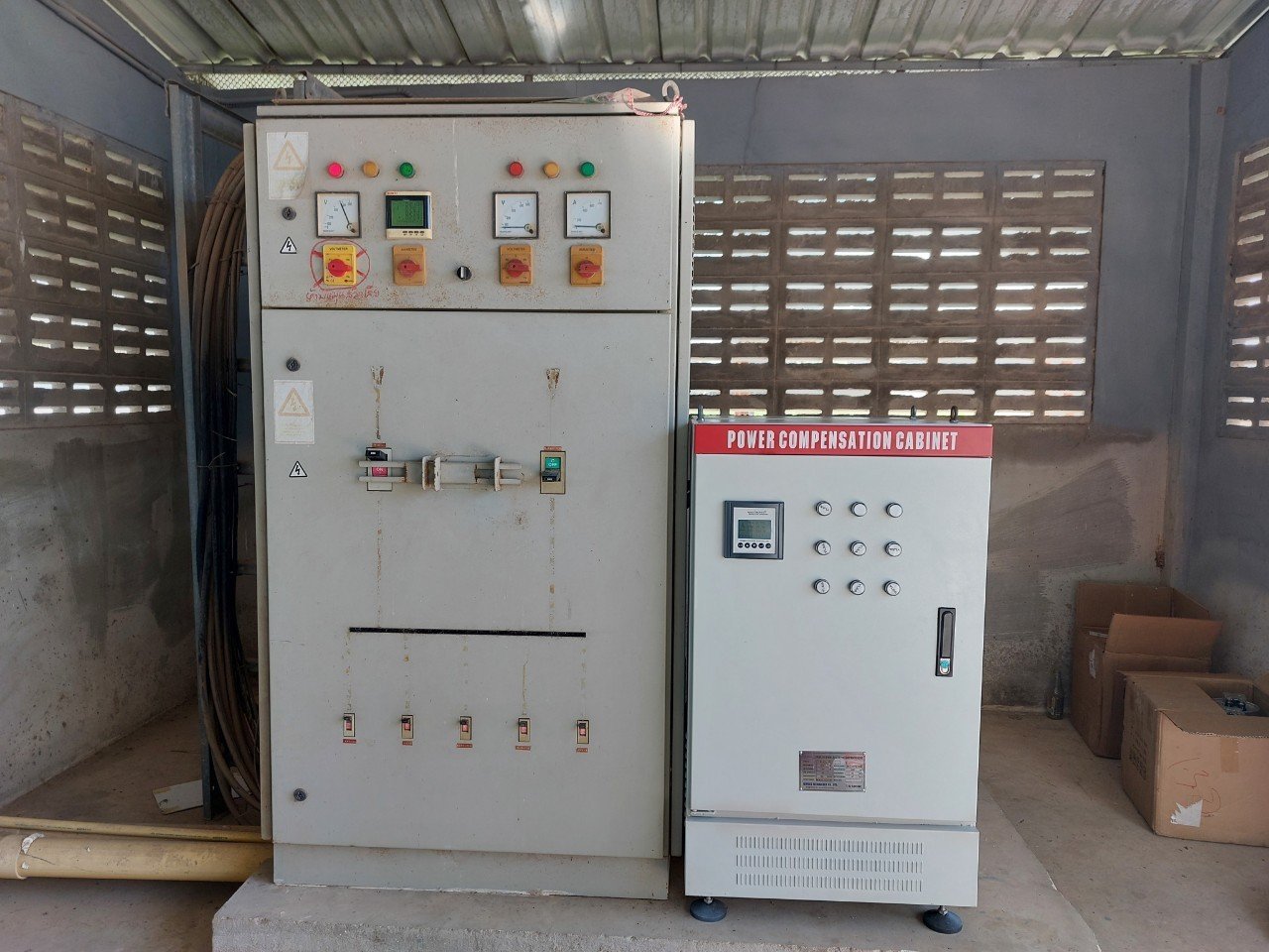 ลูกค้าประเภทฟาร์มไก่ ติดตั้งตู้คาปาซิเตอร์ เพื่อประหยัดไฟและหลีกเลี่ยงค่าปรับพาวเวอร์แฟคเตอร์  ลูกค้าประเภทฟาร์มไก่ ติดตั้งตู้คาปาซิเตอร์ เพื่อประหยัดไฟและหลีกเลี่ยงค่าปรับพาวเวอร์แฟคเตอร์